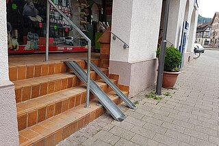 Foto zeigt RAmpe mit zirka 45 Prozent Steigung