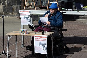 Claus A. Mohr beim Vortragen